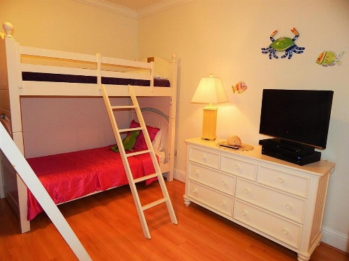 206 Holiday Isle image 8